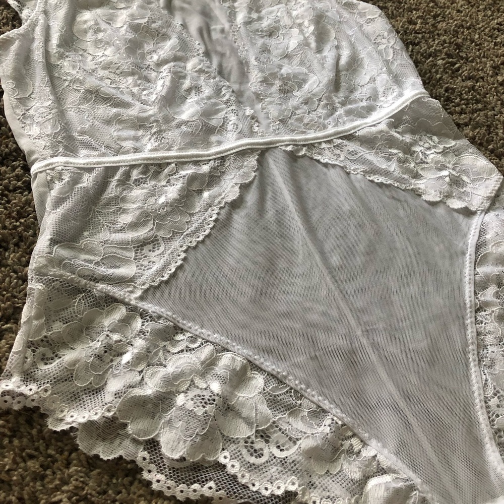 Lingerie bodysuit